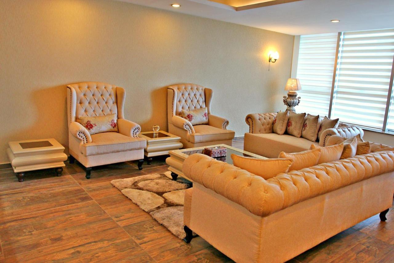 Centaurus Hotel Suites Исламабад Экстерьер фото