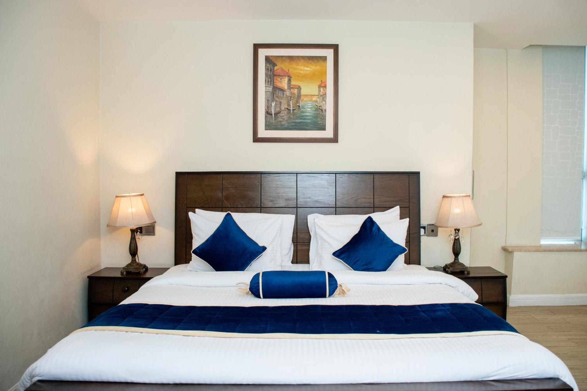 Centaurus Hotel Suites Исламабад Экстерьер фото