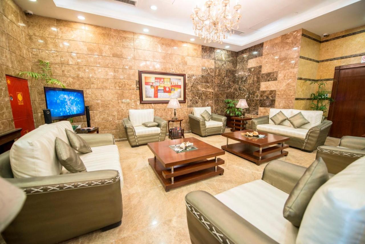 Centaurus Hotel Suites Исламабад Экстерьер фото